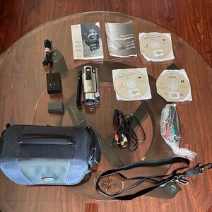 Canon Vixia HF R100 HD CMOS 20x Optical Zoom Compact Digital Video Camcorder